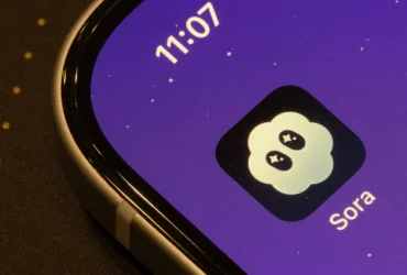 OpenAI:s Sora: Varför "Cameo"-funktionen väcker rättslig debatt