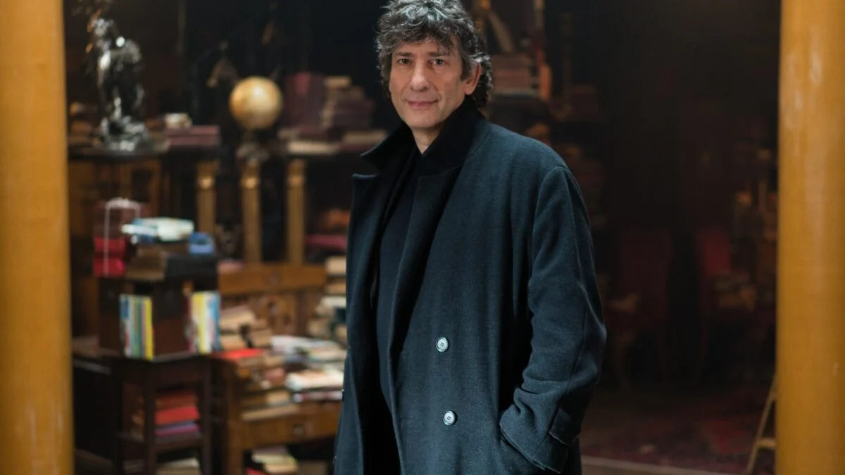 Neil Gaiman förnekar anklagelser, tillkännager ny bok