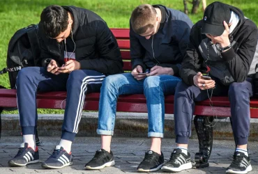 Spanien förbjuder sociala medier för under 16 år: Satsning på ålderskontroll
