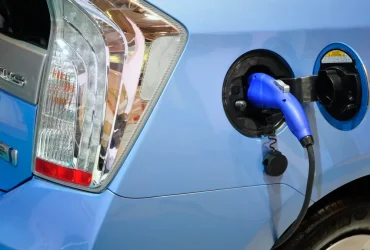 Federala tilläggsavgifter för elfordon – Hybrider kan också drabbas